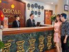 Mở cửa đón khách và nỗi lo thiếu người phục vụ